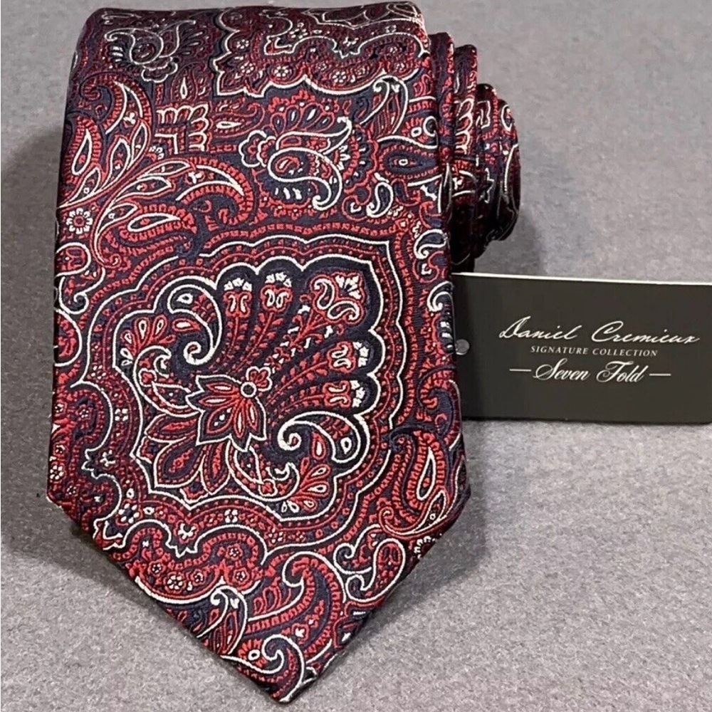 Daniel Cremieux Red Paisley Men's Tie